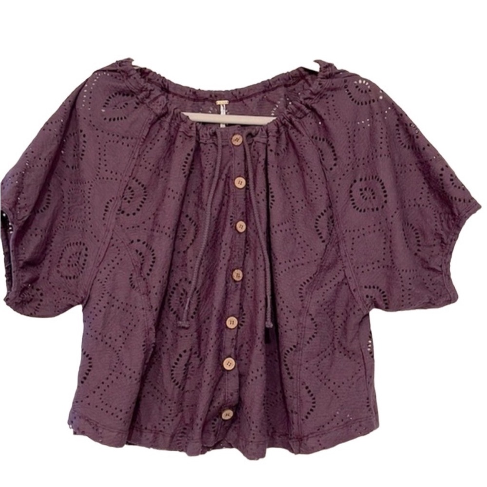 Free People Women’s Plum Button Down Eyelet Short Sleeve Shirt Top - size Small